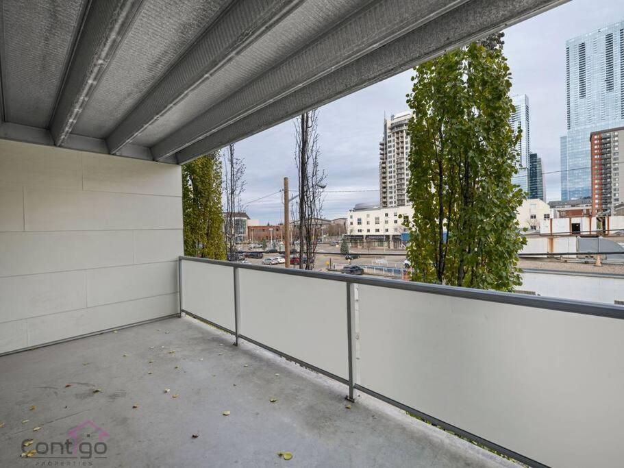 Urban Pop Loft, Near Ice District, Ug Parking Apartment Edmonton Exterior photo