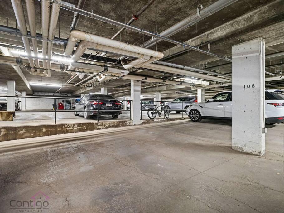 Urban Pop Loft, Near Ice District, Ug Parking Apartment Edmonton Exterior photo